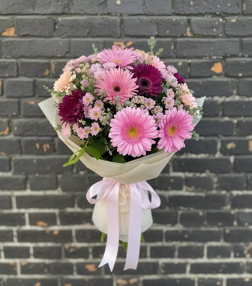 Букет цветов из: Герберы и Хризантемы в Заветном Краснодарского края