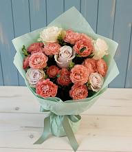 Букет цветов из:  Розы в Заветном Краснодарского края