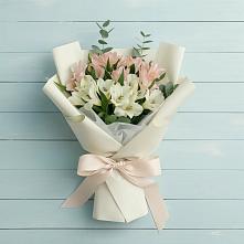 Букет цветов из:  Альстромерии в Заветном Краснодарского края