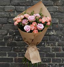 Букет цветов из:  Розы в Заветном Краснодарского края