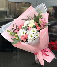 Букет цветов из:  Розы, Лизиантусы и Хризантемы в Заветном Краснодарского края
