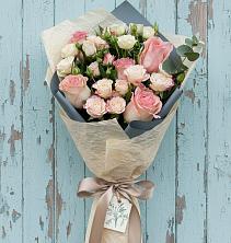 Букет цветов из:  Розы в Заветном Краснодарского края