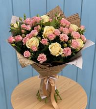 Букет цветов из:  Розы в Заветном Краснодарского края
