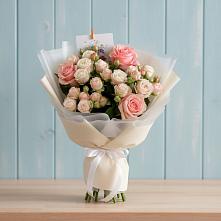 Букет цветов из:  Розы в Заветном Краснодарского края